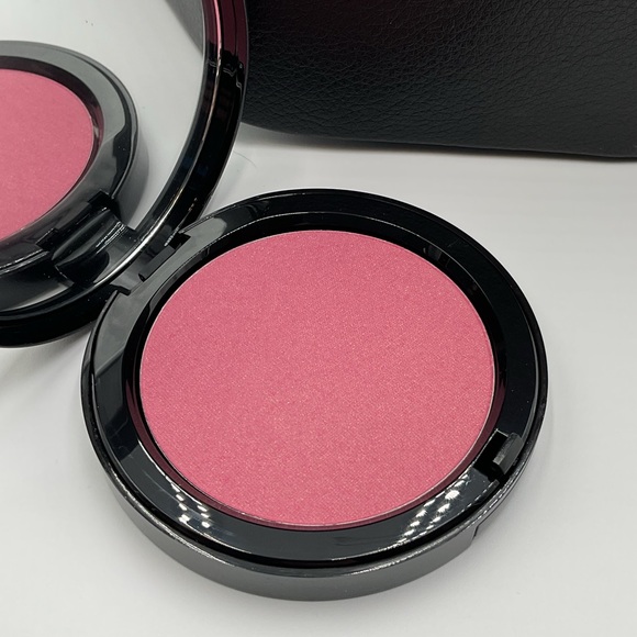 Bobbi Brown Illuminating Bronzing Powder Maui - BNIB, LE & Discontinued - Picture 6 of 12